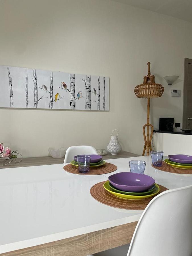 Casa Maria-Appartamento In Villa Ispra Esterno foto